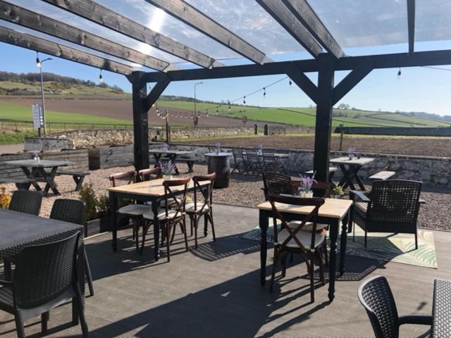 Pitlessie Inn And Pantry Cupar Exterior foto